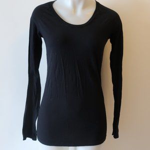 CLU BLACK SCOOP NECK LONG SLEEVE TOP XS *
